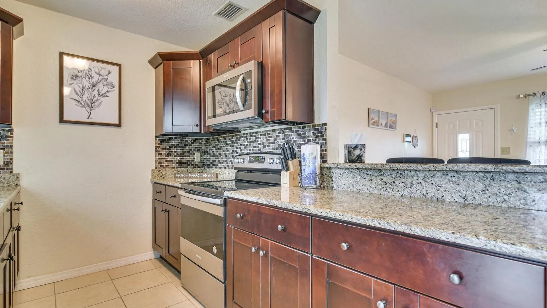 Charming Seminole Home With Patio 6 Mi To Beaches!