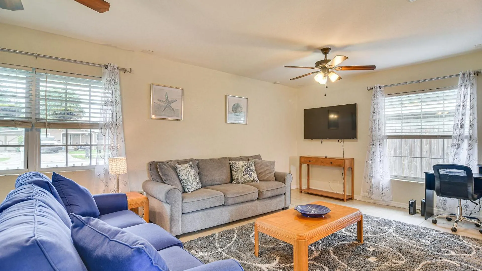 Charming Seminole Home With Patio 6 Mi To Beaches!